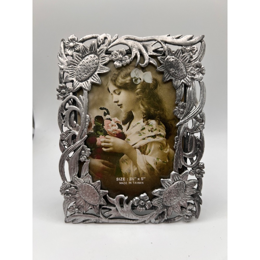 Photo Frame Silver Tone Metal Sunflower 3.5x5" Vintage Cottagecore Whimsy Garden